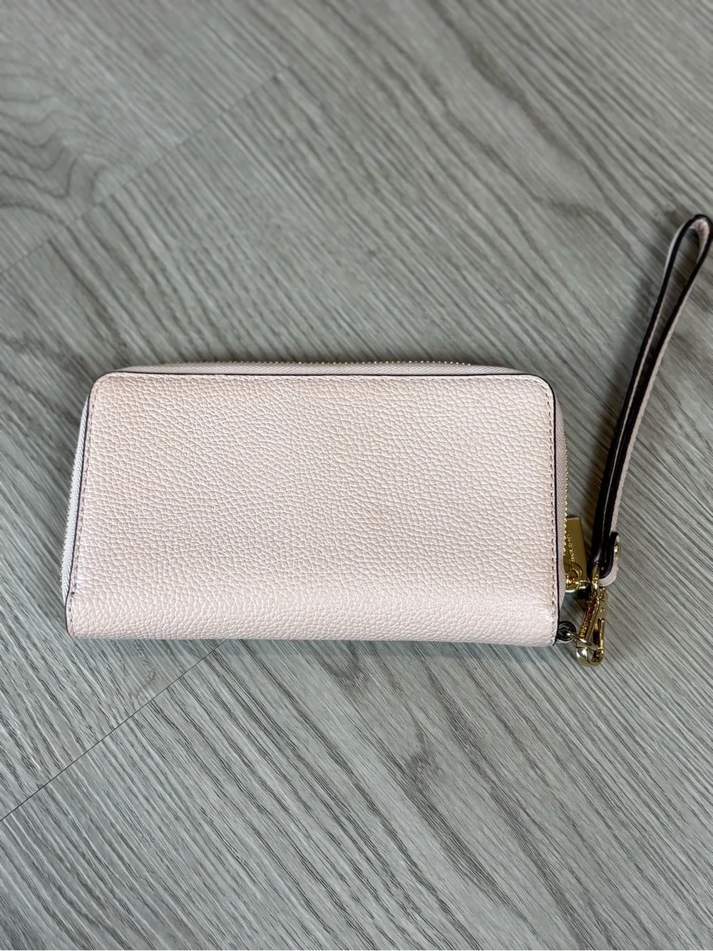 Michael Kors Pale Pink Pebbled Leather Wristlet Wallet with Gold Hardware